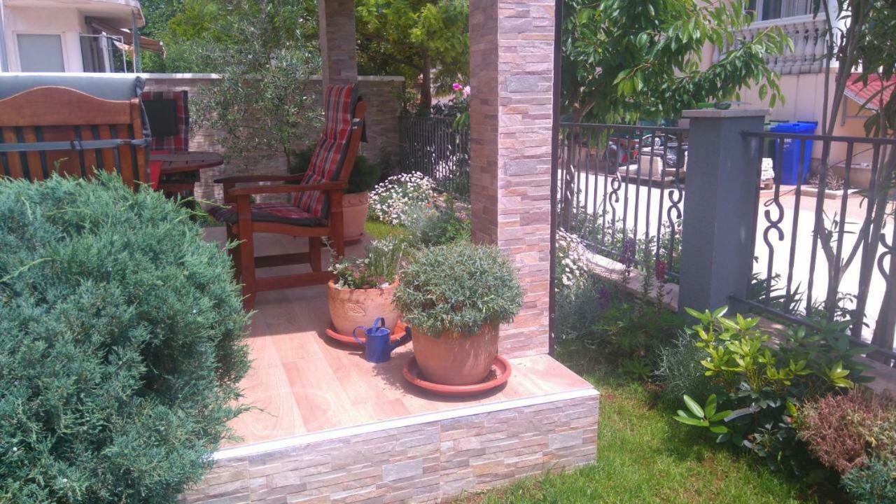 Sunset Apartment With A Private Yard At Medulin Riviera Dış mekan fotoğraf